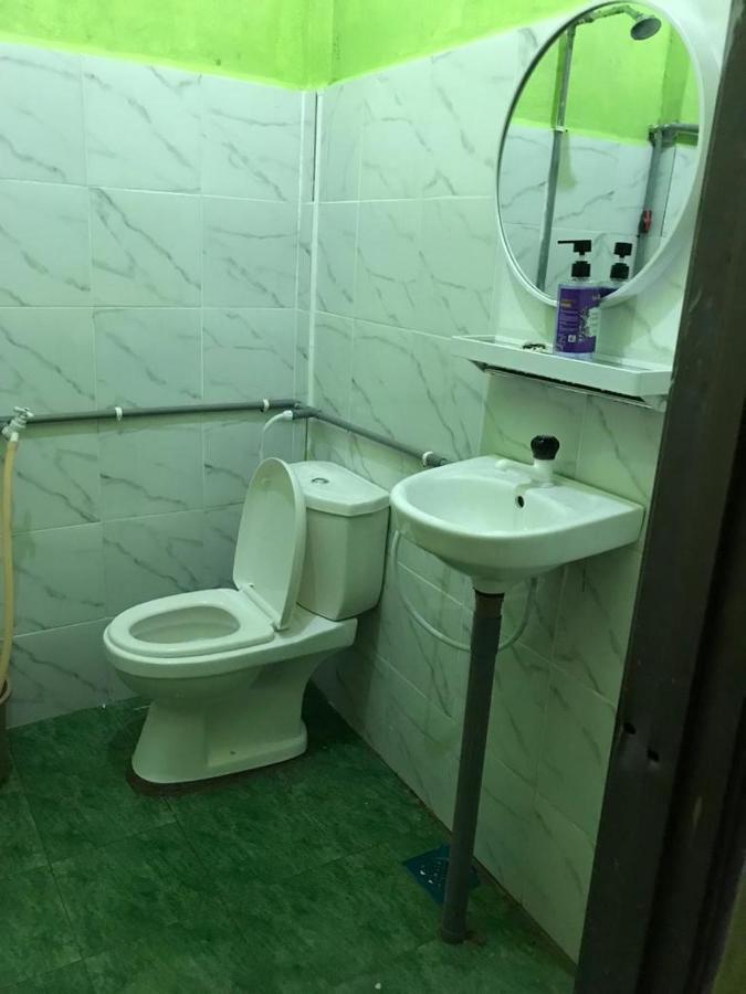 Perhentian Hazipah Hotell Kampong Pasir Hantu Eksteriør bilde